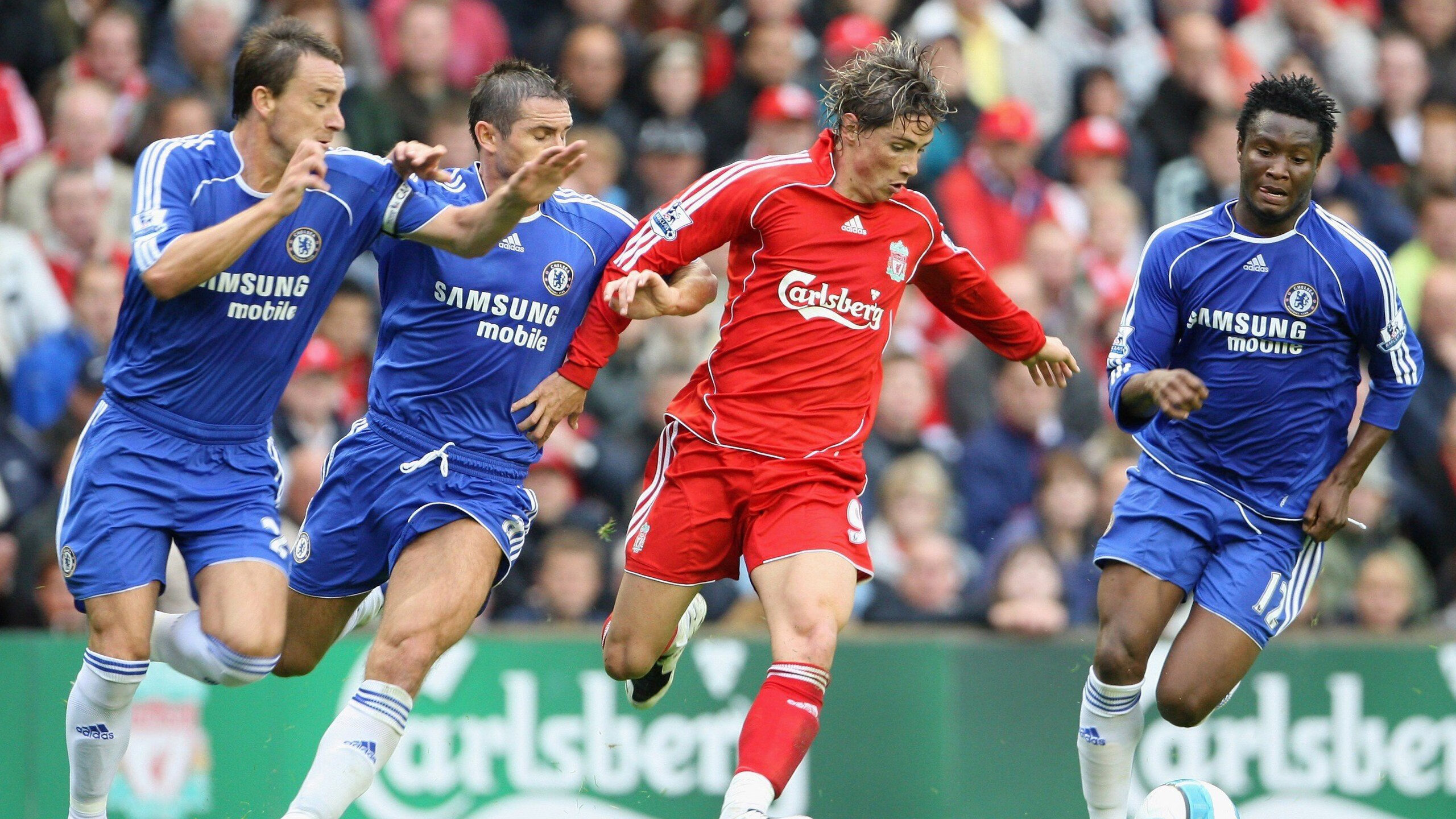 欧冠淘汰赛焦点战，土耳其速胜勒沃库森，战术闪电撕裂德甲不败神话